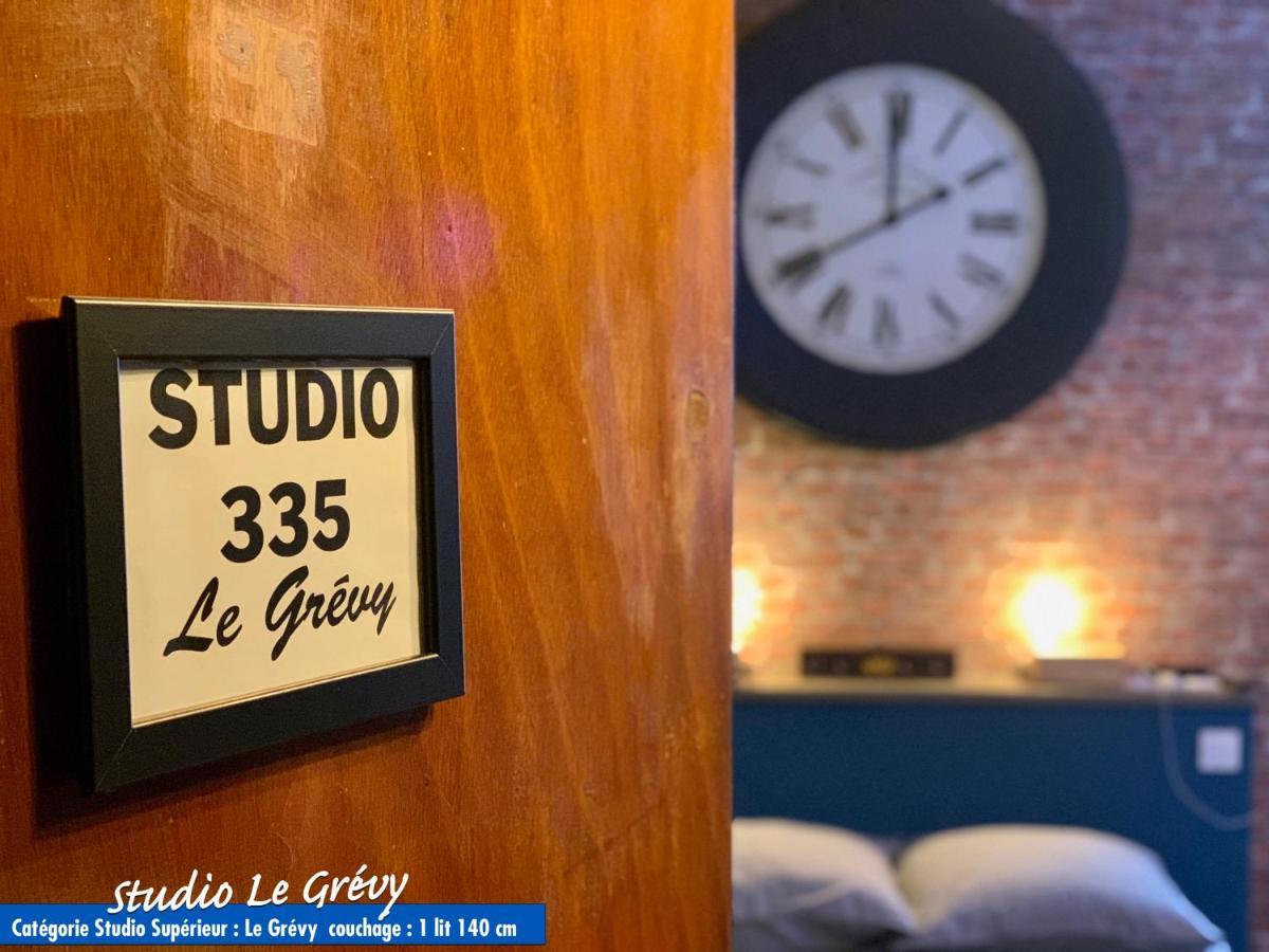 Nos Studios Au Centre Ville A Dole Exteriér fotografie
